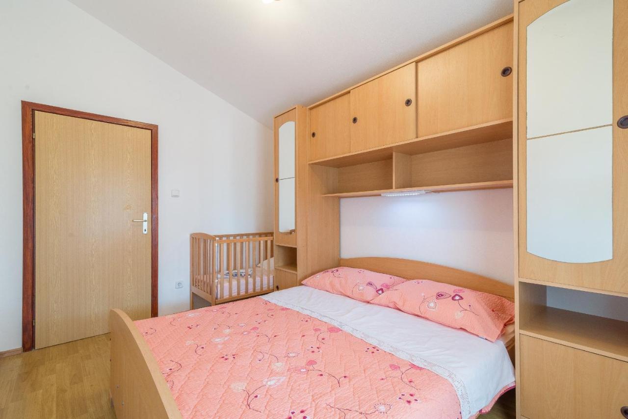 Apartments Puskaric Вир Екстер'єр фото