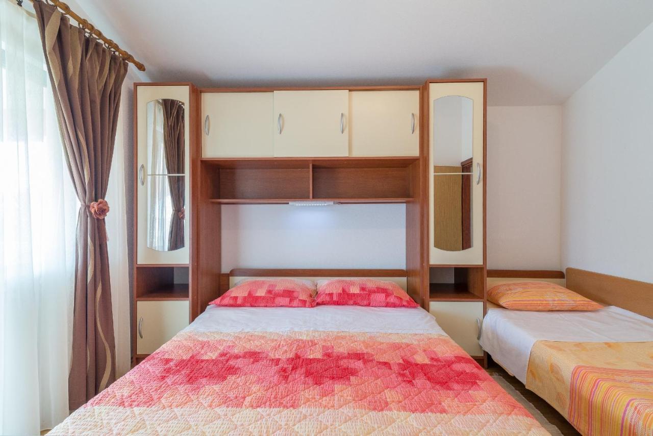 Apartments Puskaric Вир Екстер'єр фото