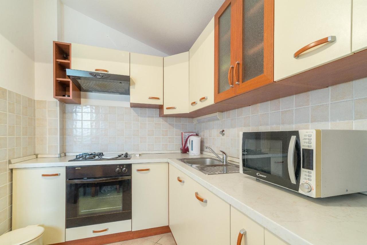 Apartments Puskaric Вир Екстер'єр фото